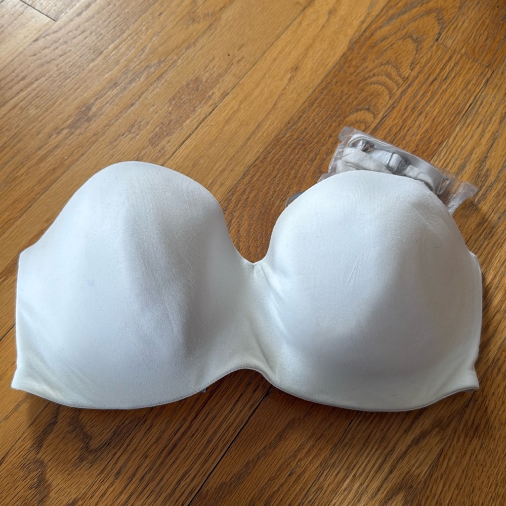 Vs Strapless Bra - image 1